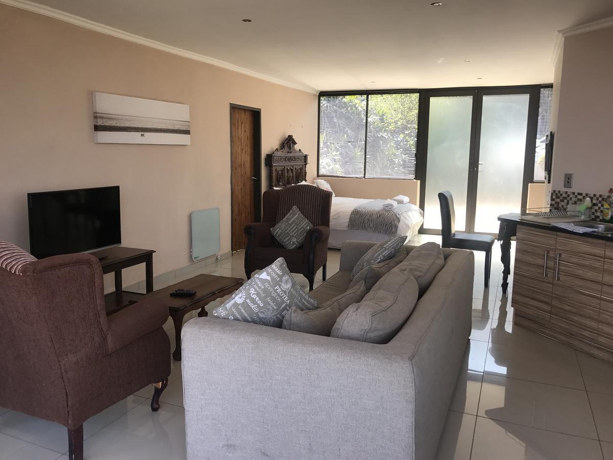 Thatch View Hartbeespoort Exterior foto